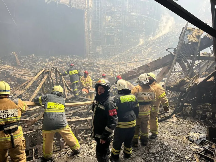 Концертный зал превратился в груду металлолома. Фото: t.me/breakingmash