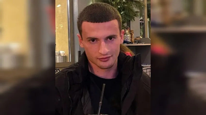 На фото - один из заложников террористов, младший инспектор дежурной смены Виктор Кончаков. Фото: @don_mash