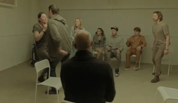 Конфликты возникают с первых минут. Кадр из сериала "Калимба", 2024, реж. Нурбек Эген