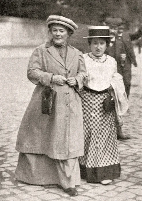 Клара Цеткин и Роза Люксембург, 1910 год. Фото: ru.wikipedia.org