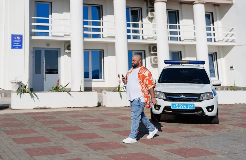 Роман Постовалов сыграл сочинского копа. Фото предоставлено пресс-службой СТС