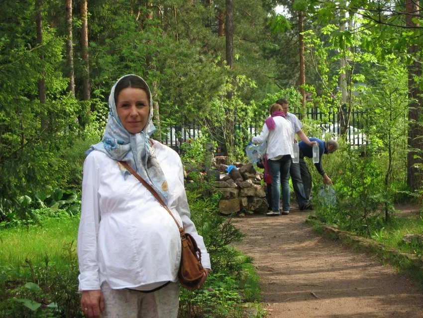 Супруг уехал от Саши, когда она вот-вот должна была родить. Фото: личный архив Александры
