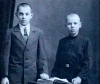 Георгий Жженов со старшим братом Борисом. Фото: ru.wikipedia.org