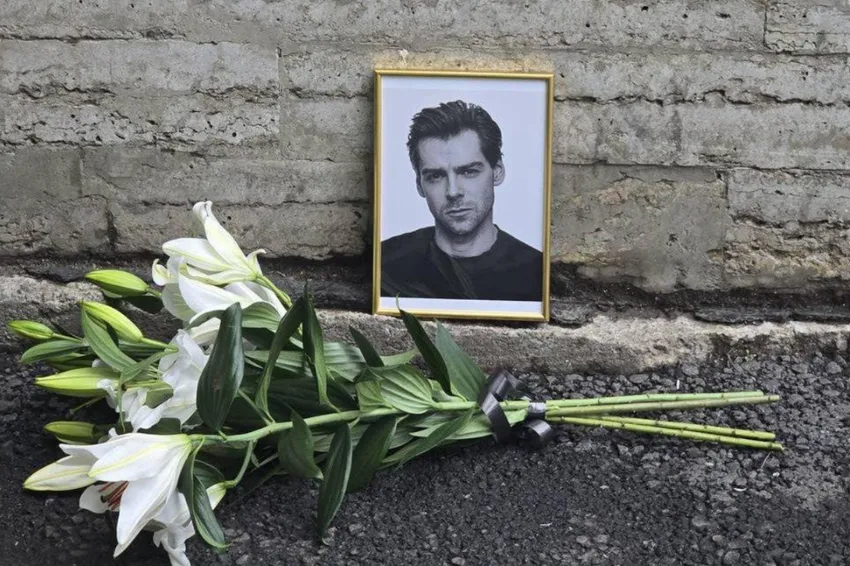 Артист балета Мариинки сорвался с пятого этажа. Фото:@t.me/mash