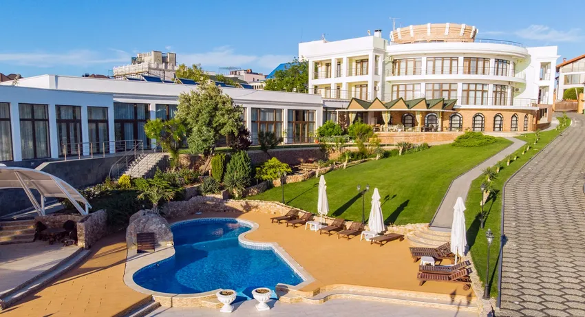 Вилла, выставленная на продажу. Фото: Deluxe ESTATE
