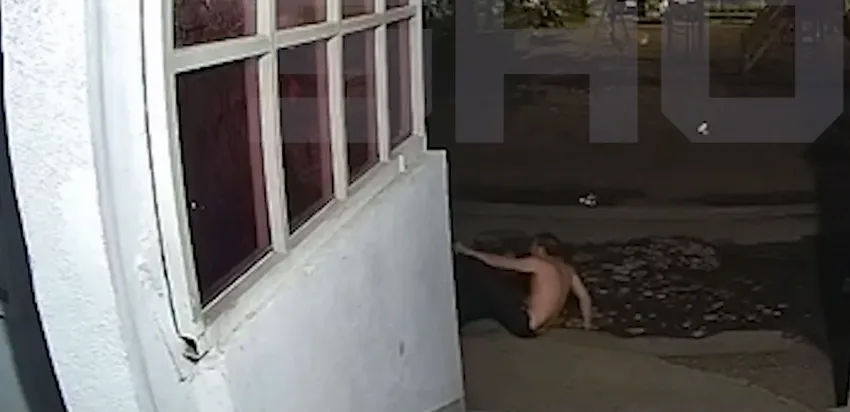 В Уфе полуголый пьяный мужчина упал с 3-го этажа, встал и ушел по своим делам. Фото: t.me/shot_shot