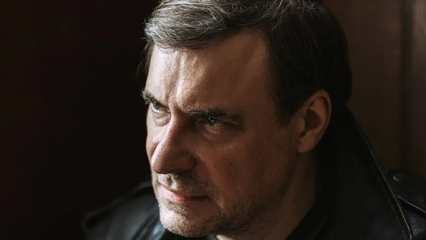 Евгений Цыганов исполнил главную роль в сериале «Фишер. Черный проспект». Фото: Wink