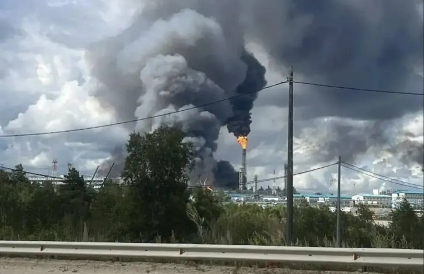 В Приамурье загорелся газохимический комплекс - 130 пострадавших, есть погибшие. Фото: @breakingmash