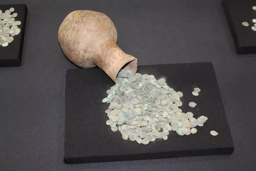 В Коломне археологи нашли зарытый во время чумы 600-летний клад на полмиллиарда. Фото: соцсети