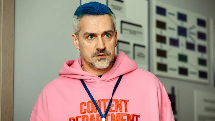 Павел Савинков в сериале «Олдскул-2». Фото: кадр из фильма