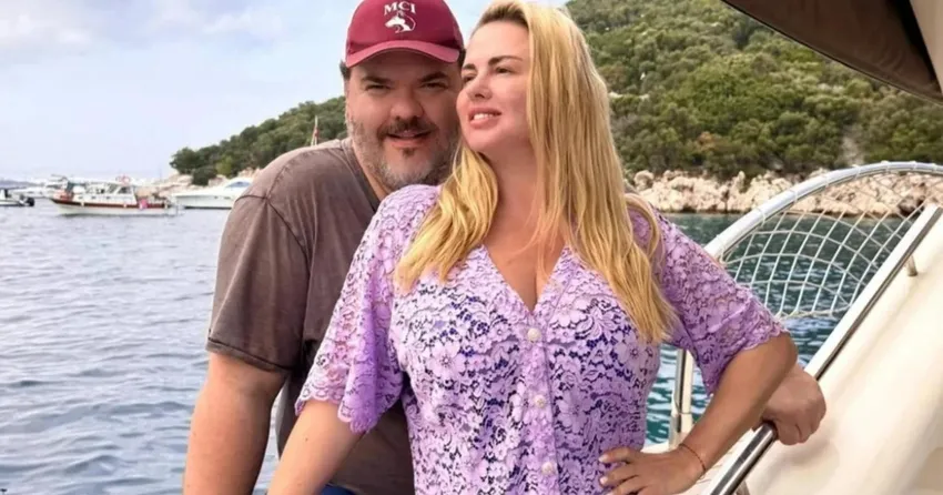 Анна Семенович выходит замуж: немец Денис Шреер подарил ей кольцо за 8 млн. Фото: соцсети