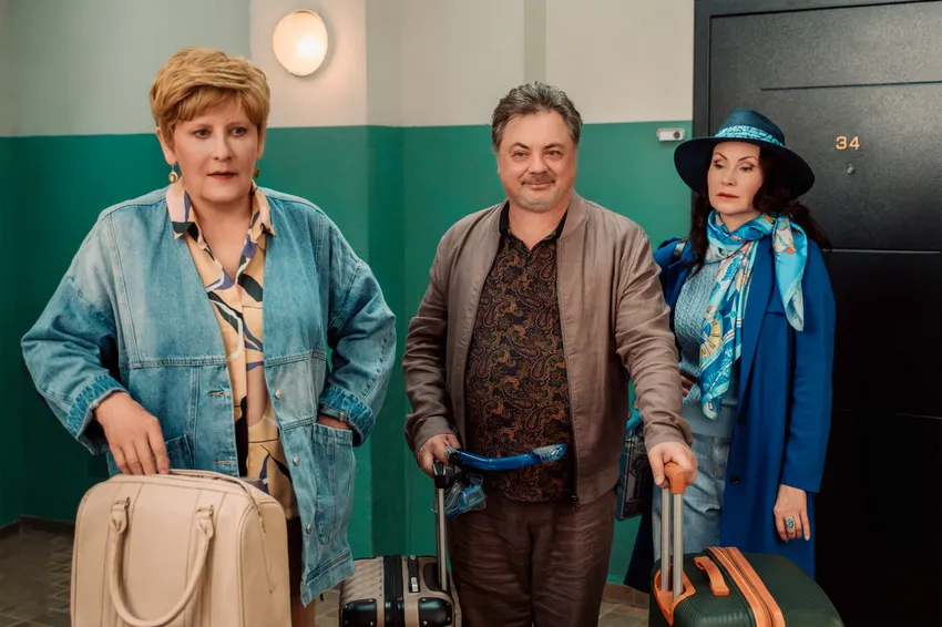 Татьяна Орлова, Андрей Леонов и Нонна Гришаева в 6 сезоне сериала «Папины дочки. Новые». Фото: СТС 