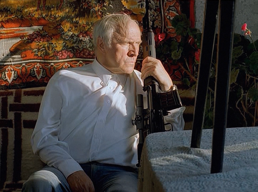 Кадр из фильма "Ворошиловский стрелок", 1999, реж. Станислав Говорухин