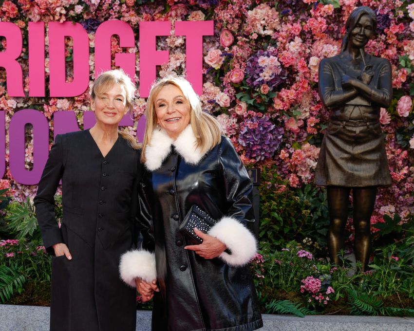 В Лондоне установили статую Бриджит Джонс в честь 30-летия первой книги. Фото: соцсети