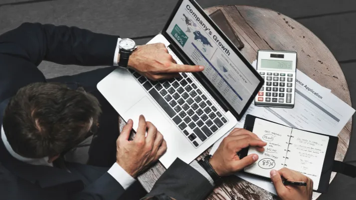 Изменения в бизнесе и ИП с 1 февраля 2026 года. Фото: freepik.com