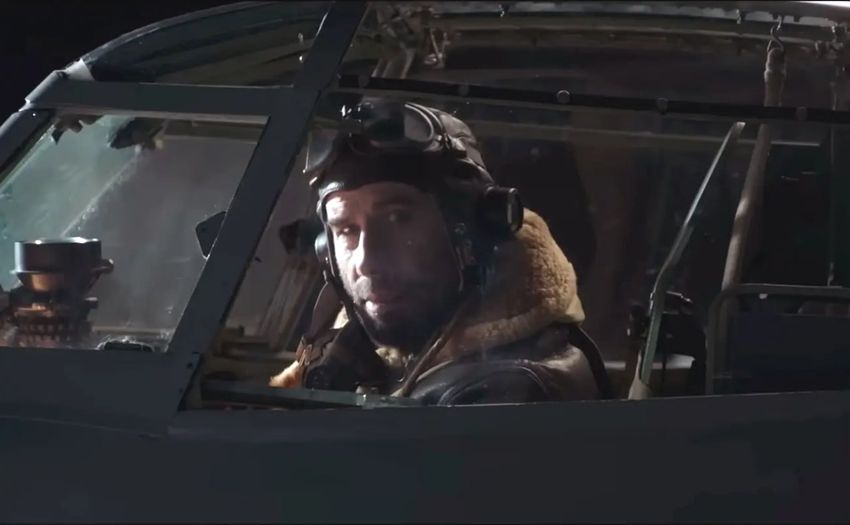 Траволта вспомнил молодость. Кадр из фильма "Пастух", 2023, реж. Иэн Софтли