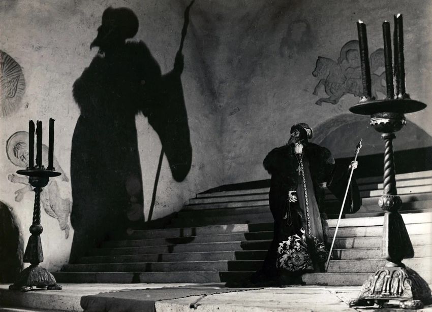 Кадр из фильма "Иван Грозный", 1944, реж. Сергей Эйзенштейн