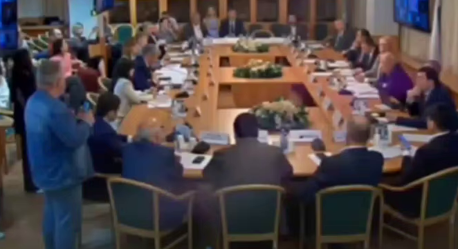 Экс-хоккеист Фетисов назвал жителей Бурятии "ряжеными" и оскорбил чиновников. Фото: t.me/babr_mash