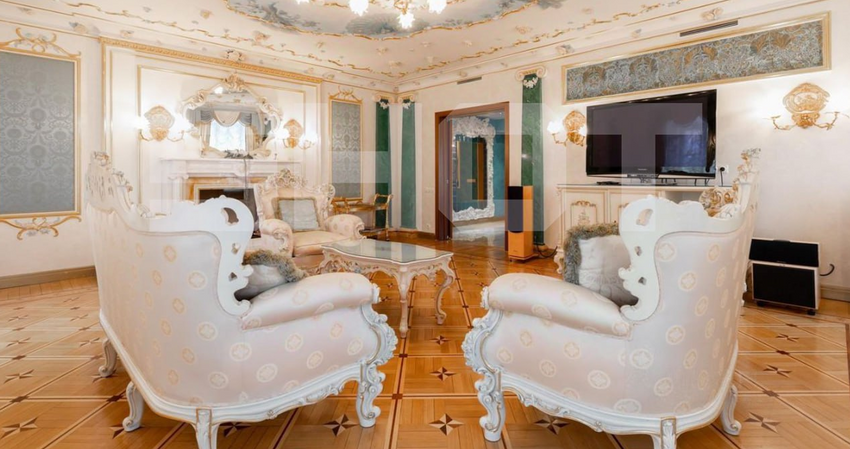 Волочкова продает квартиру в центре Питере, на которой висит долг за ЖКХ 130 тыс. Фото: t.me/shot_shot
