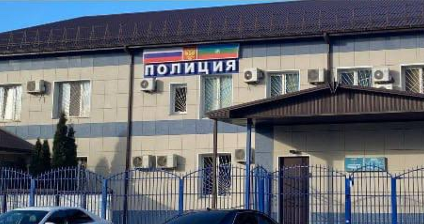 В Карачаево-Черкесии полицейский застрелил напарника, когда играл с табельным оружием. Фото: @breakingmash