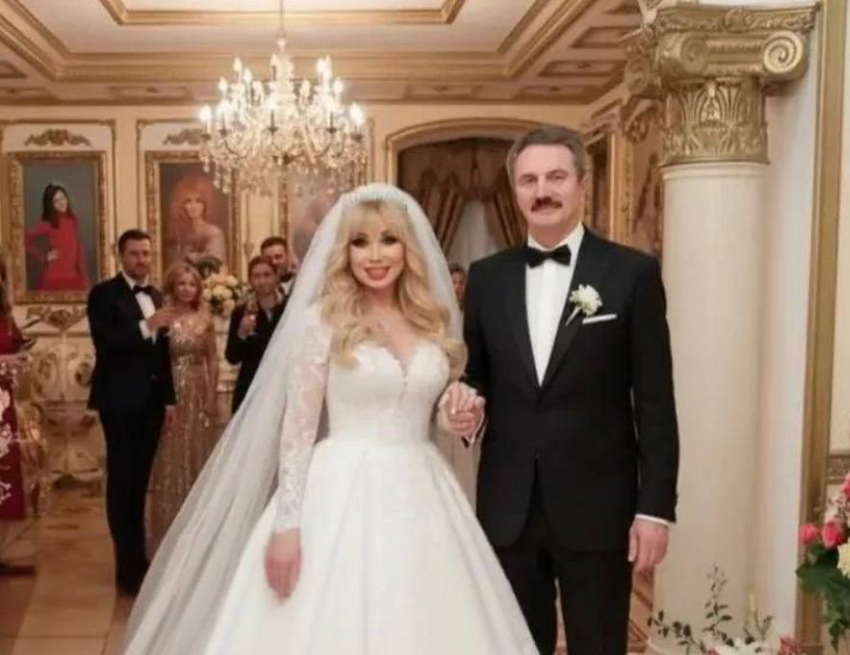 Свадьба прошла в очень узком кругу. ФОТО: соцсети