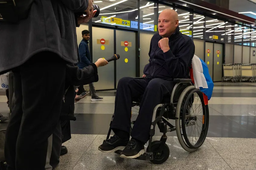 Российский инвалид-колясочник побил мировой рекорд, посетив 68 стран за один год. Фото: соцсети