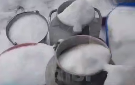 В Приморье сельчане остались без воды и уже две недели вынуждены топить снег. Фото: t.me/amur_mash