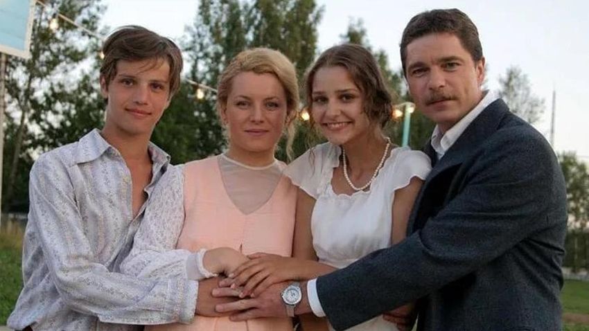 Кадр из сериала "Громовы", реж. Александр Баранов, 2006 год
