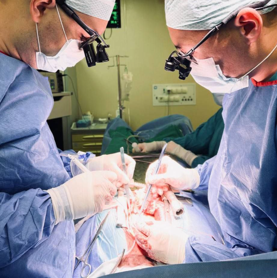 Момент уникальной операции: ФОТО: t.me/mash_iptash