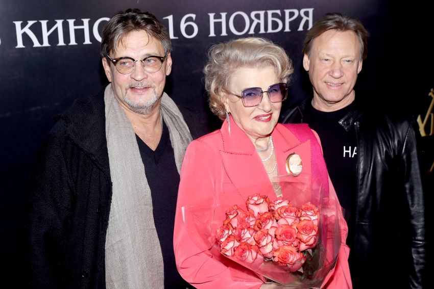 Дмитрий со Светланой Дружининой и Александром Домогаровым. Фото: legion-media.ru