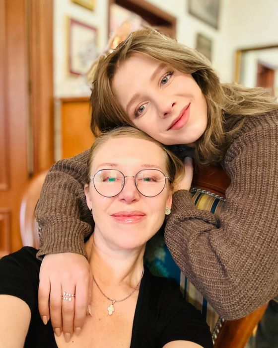 Елизавета с мамой Юлией. Фото: Инстаграм (запрещен в России) / @liza_arzamasova
