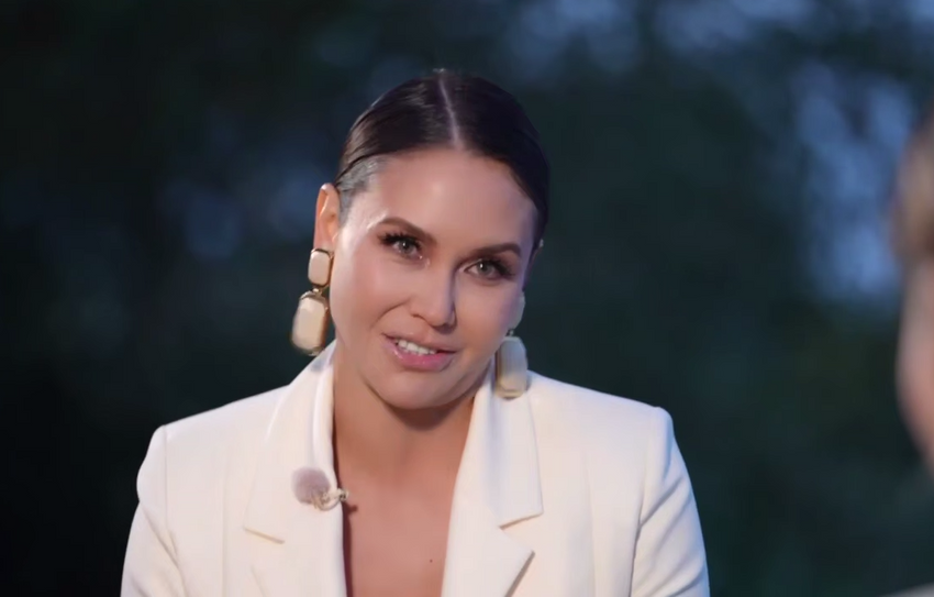 Ляйсан Утяшева рассказала об ужасной жизни с отцом-алкоголиком. Фото: t.me/SuperRu