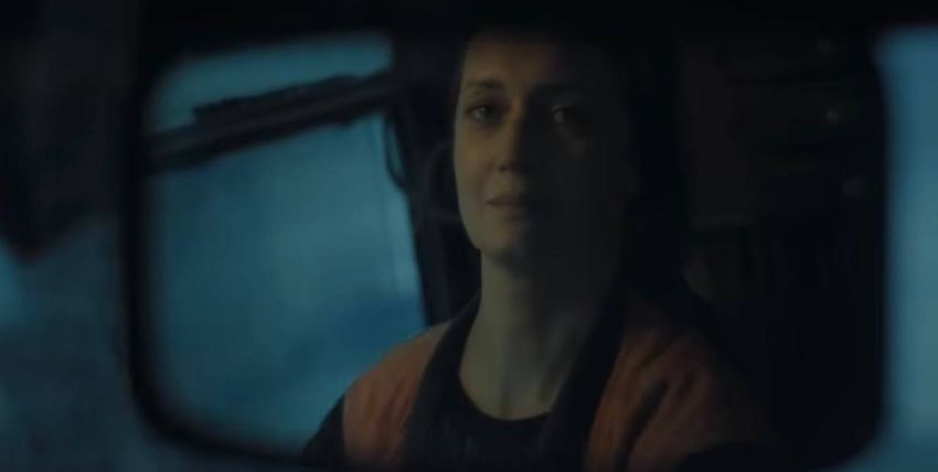 Главную героиню сыграла Виктория Исакова. Кадр из сериала "Дети перемен", 2024, реж. Сергей Тарамаев, Любовь Львова