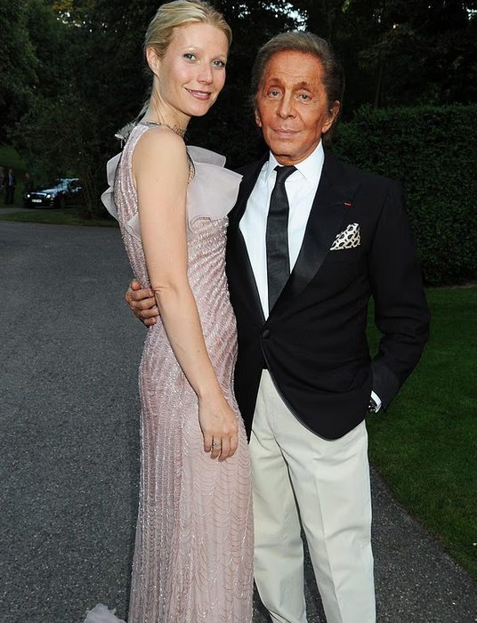 2010 г. Гвинет и Валентино на ужине в Версале. ФОТО: соцсети