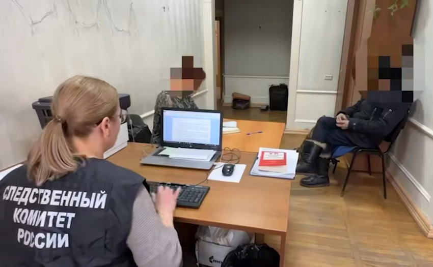В Чите задержали возможного убийцу мужчины, чьи останки нашли в сгоревшей усадьбе. Фото: t.me/babr_mash