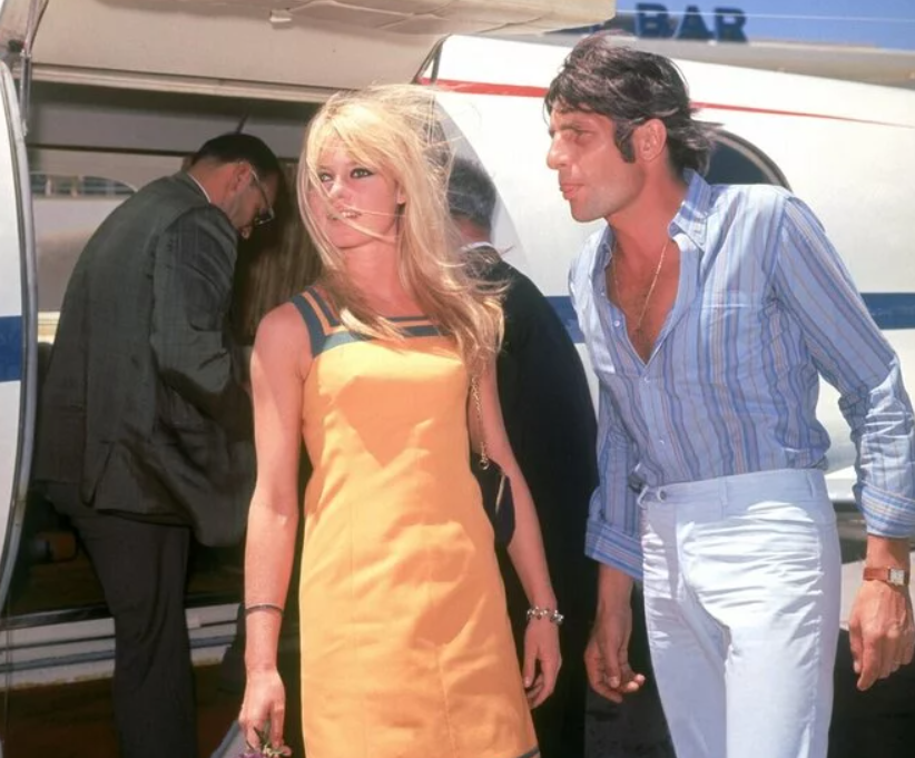 Брижит Бардо и Гюнтер Закс в аэропорту Лас-Вегаса. ФОТО: соцсети