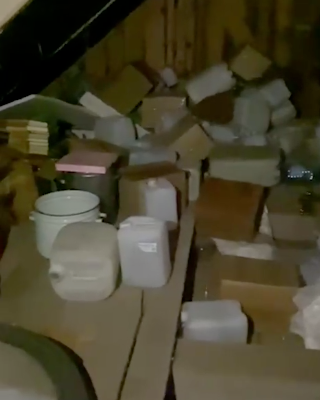 Оперативники обнаружили тысячи литров ядовитого алкоголя: ФОТО: t.me/shot_shot