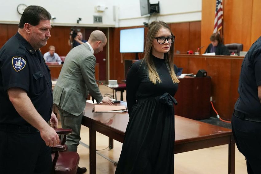 Якобы наследница богатой семьи получает свой приговор за большую аферу в суде. Фото: @t.me/mash