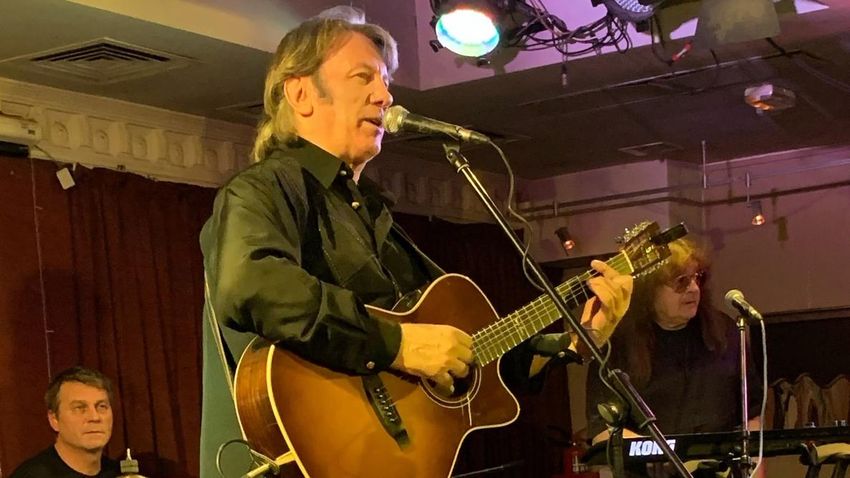 Закуска к пиву — лучший подарок! Юрий Лоза дал совет, что дарить на 23 февраля. Фото: соцсети