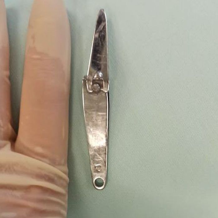 Щипчики для ногтей были размером с палец взрослого. Фото: @mash_batash