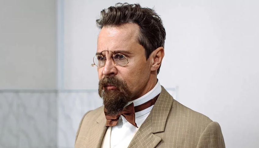 49-летний Павел Дервянко сыграет Чехова в сериале о том, как он играл Чехова. Фото: пресс-служба телеканала СТС