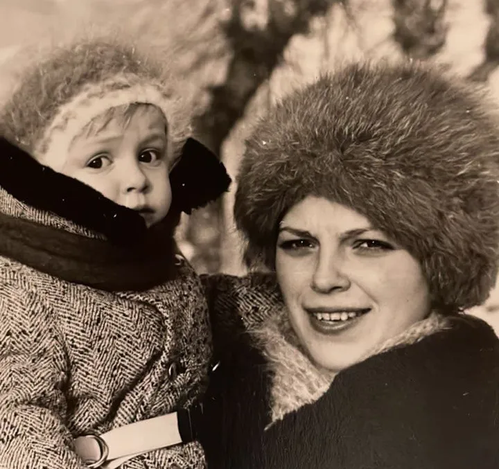 Евгений с мамой Еленой Германовной. Фото: личный архив