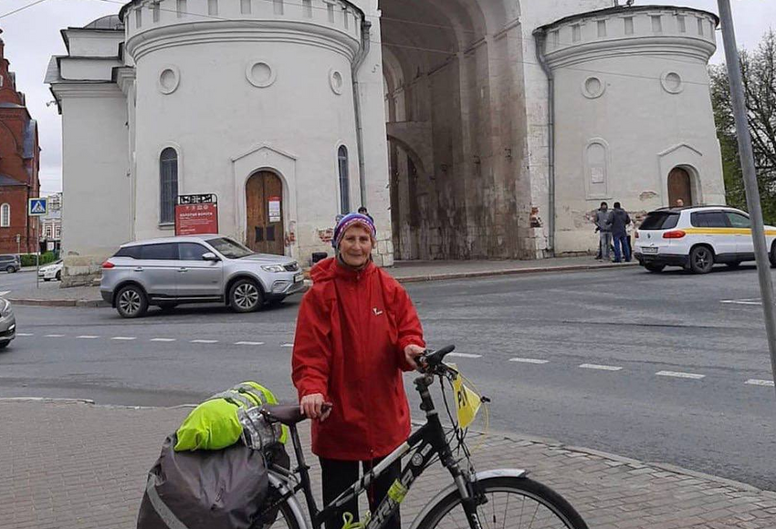 Самая пожилая 85-летняя велопутешественница России поедет из Твери на Курилы. Фото: t.me/amur_mash