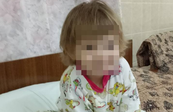 В Ставрополье двухлетняя девочка умерла от инфаркта, ее «залечили» таблетками. Фото: t.me/bazabazon