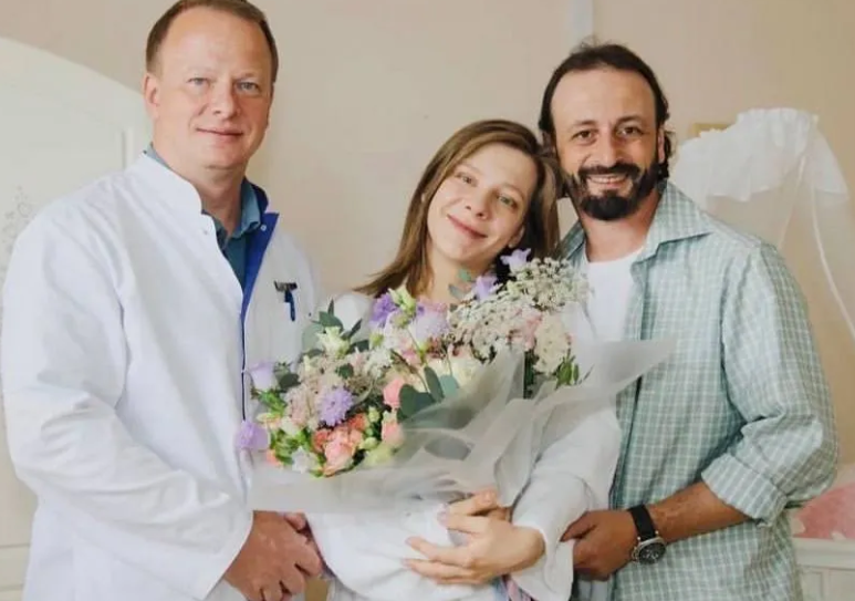 Лиза Арзамасова с Ильей Авербухом стали родителями во второй раз. Фото: Инстаграм (запрещен в РФ) / @liza_arzamasova