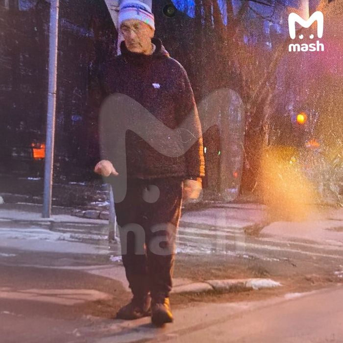 Александр Буйнов после ДТП в Апрелевке не подошел к пострадавшей и стоял в стороне. Фото: @t.me/mash