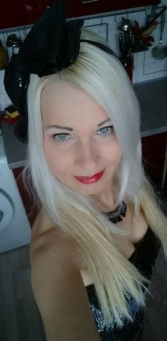 Таксистка до татушек. Фото: thesun.co.uk