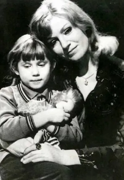 Анна Герман с сыном. Фото: соцсети