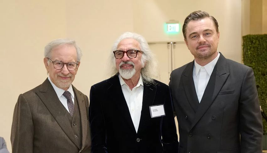 Леонардо Ди Каприо с отцом (по середине) и Стивеном Спилбергом (слева). Фото: соцсети
