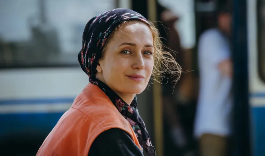 Виктория Исакова в сериале «Дети перемен». Фото: кадр из фильма